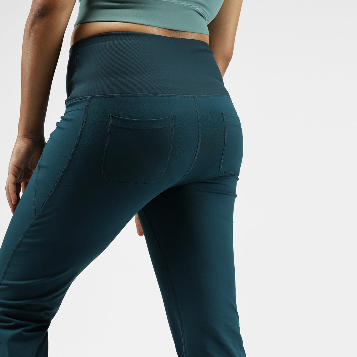 Ultimate Flare Pants Tall