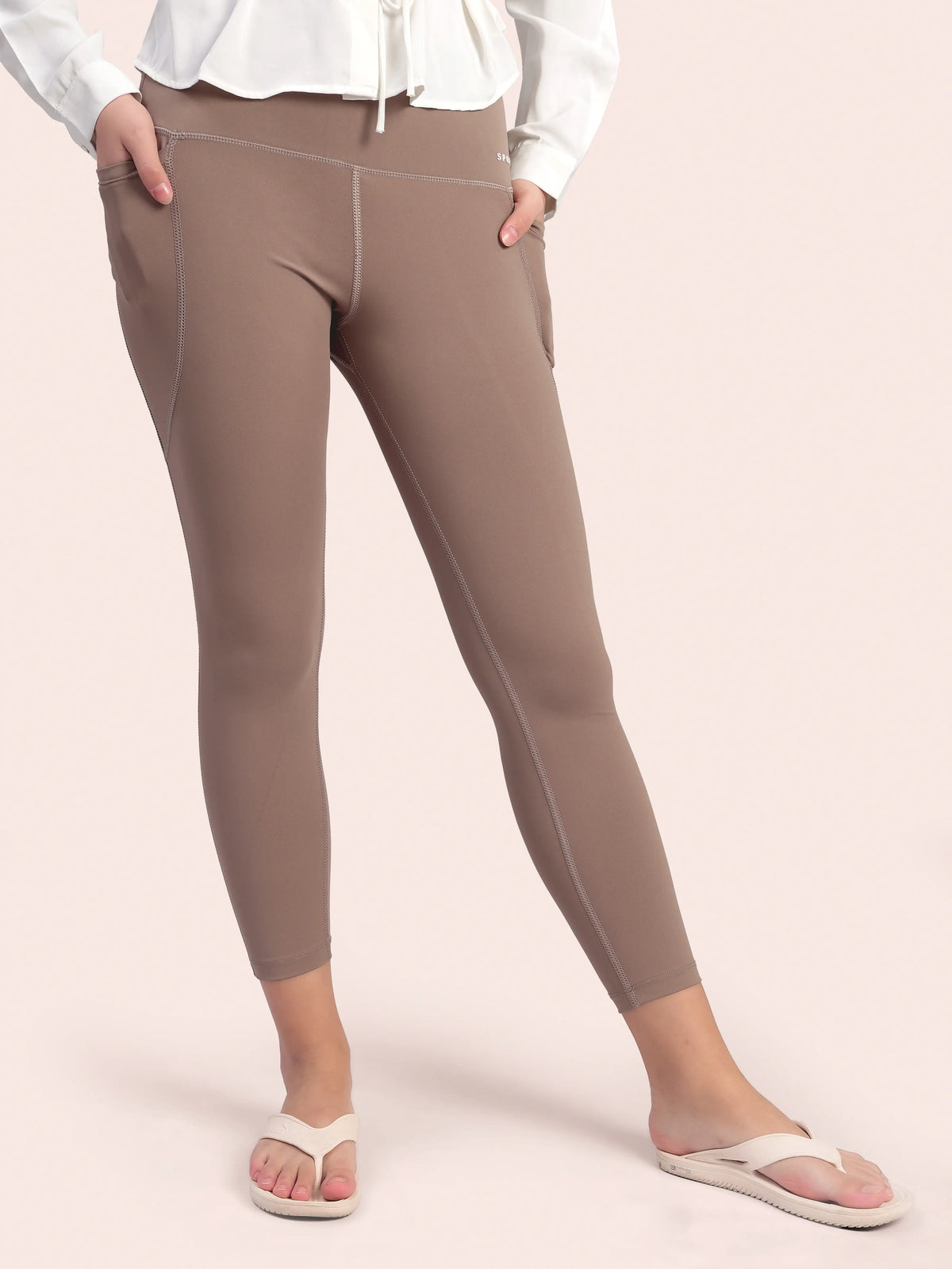Ultimate Leggings - With Pocket